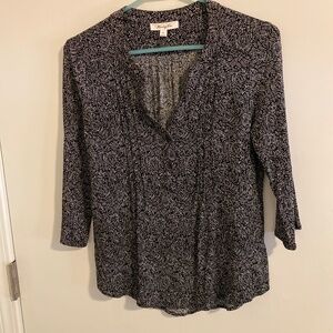 Tunic style 3/4 sleeve blouse
